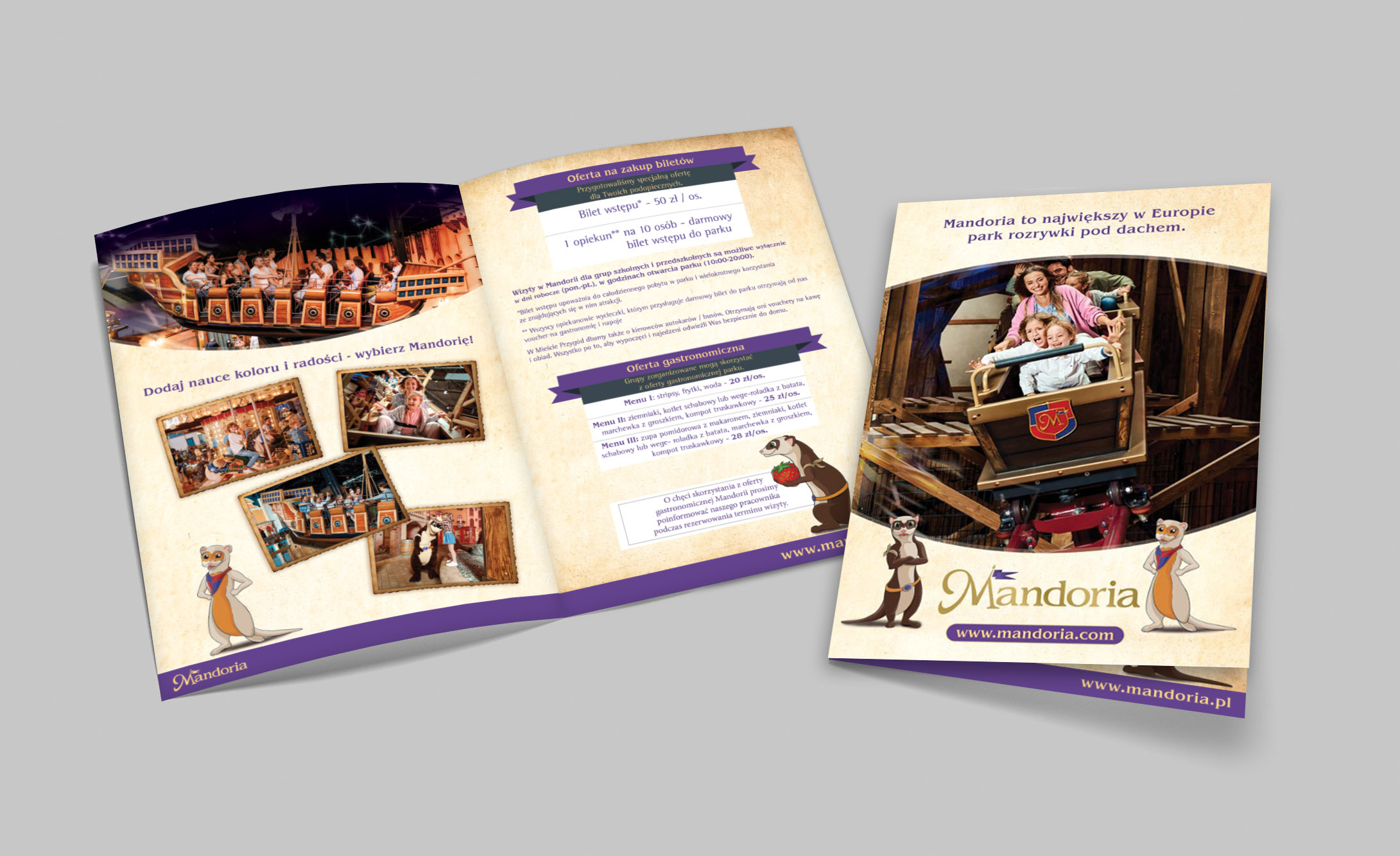 blank half folded booklet, postcard, flyer or brochure mockup te